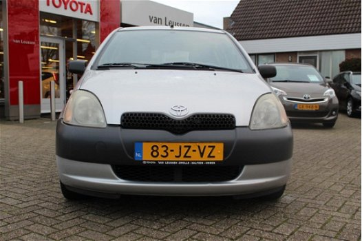 Toyota Yaris - 5 DEURS YORIN STUURBEKRACHTIGING RADIO-CD - 1