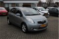 Toyota Yaris - 1.3 5 DEURS AUTOMAAT LUNA CLIMA 15 INCH LM VELGEN - 1 - Thumbnail