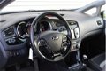 Kia Cee'd - 1.6 GDI BusinessLine | Navi | Airco | Cruise | Camera | - 1 - Thumbnail