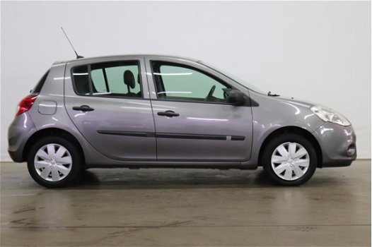 Renault Clio - 1.2 16V Special Line |Airco |Navigatie - 1