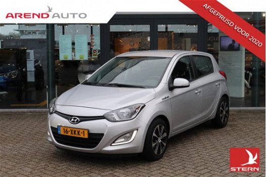 Hyundai i20 - 1.2i 85pk i-Motion |Lichtmetaal |Airco |Trekhaak - 1