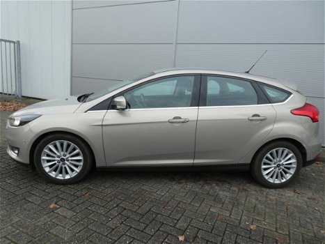 Ford Focus - 1.0 EcoBoost 125pk 5-deurs Titanium Edition - 1