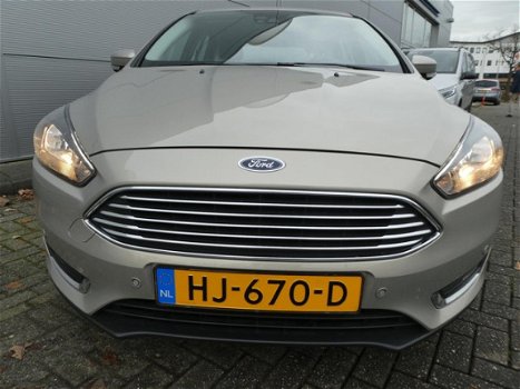 Ford Focus - 1.0 EcoBoost 125pk 5-deurs Titanium Edition - 1