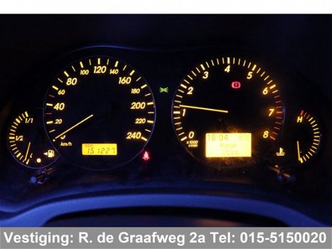 Toyota Avensis - 2.0 VVTi Executive Business | Leder | Lichtmetalen velgen | Navigatie | Cruise Cont - 1