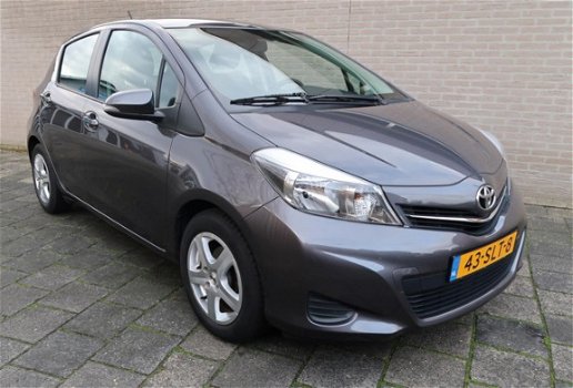 Toyota Yaris - 1.3 16v VVT-i 5-Drs Aspiration I AUTOMAAT I AIRCO I NAVI I TREKHAAK I - 1