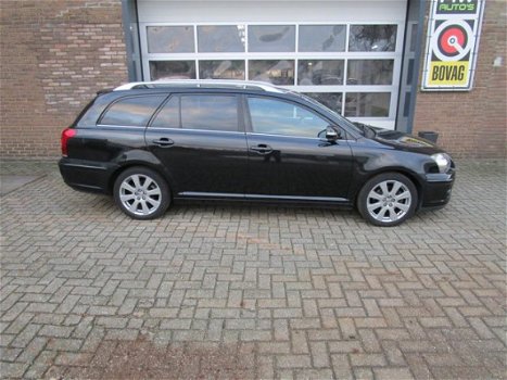 Toyota Avensis Wagon - 2.0 VVTi Luna Business LEER NAVI - 1