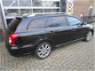 Toyota Avensis Wagon - 2.0 VVTi Luna Business LEER NAVI - 1 - Thumbnail