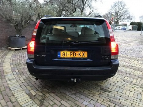 Volvo V70 - 2.4 D5 5 Cyl. Geartronic Black Sapphire Edition II - 1