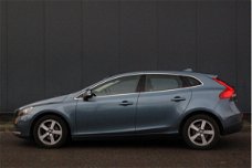 Volvo V40 - 1.6 D2 Momentum Navigatie/Parkeersensor/Winterset/1e eigenaar