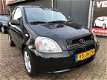 Toyota Yaris - 1.3-16V VVT-i YORIN Special airco nieuwstaat dealer onderhouden - 1 - Thumbnail