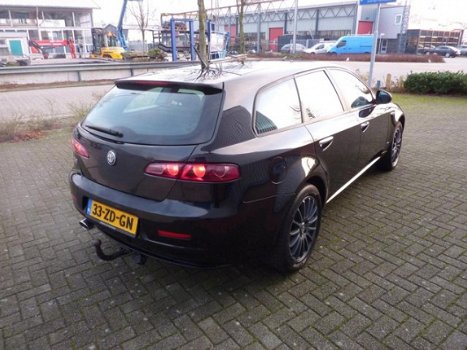 Alfa Romeo 159 Sportwagon - 1.8 mpi Business Leer / Navi - 1