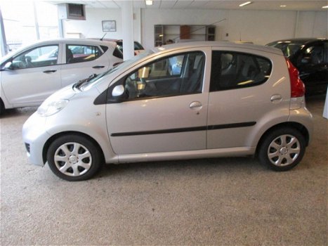 Peugeot 107 - 1.0-12V XS - 1