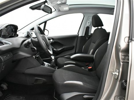 Peugeot 208 - 1.2 PureTech Style Pack Plus PANORAMADAK - 1