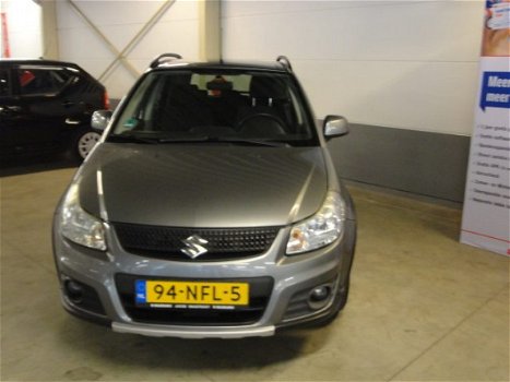 Suzuki SX4 - 1.6 5DR EXCLUSIVE - 1