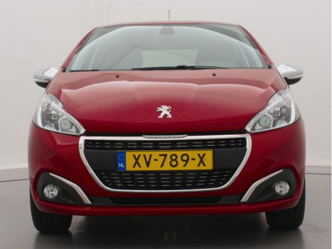 Peugeot 208 - 1.2 110pk Signature | Navigatie | Parkeersensoren | Airco | - 1