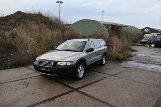 Volvo V70 Cross Country - 2.4 T Comfort Line - 1