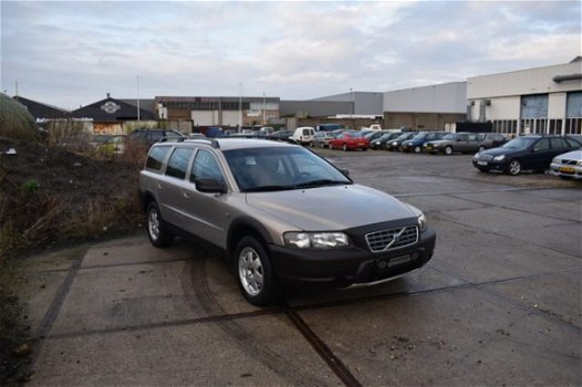 Volvo V70 Cross Country - 2.4 T Comfort Line - 1