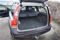 Volvo V70 Cross Country - 2.4 T Comfort Line - 1 - Thumbnail