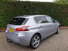 Peugeot 308 - 1.2 PureTech Allure 110-PK