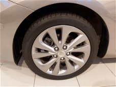 Toyota Auris Touring Sports - 1.8 Hybrid Executive *HYBRIDE*AUTOMAAT*EXECUTIVE*ZUINIG*STOELVERWARMIN