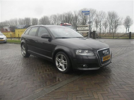 Audi A3 Sportback - 2.0 TDI Ambition Business Edition CLIMA, 4XELEXRAMEN, 6BAK, VELGEN - 1