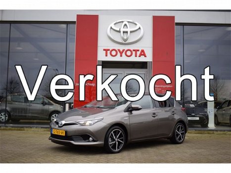 Toyota Auris - 1.8 Hybrid Dynamic 122pk Automaat | Stoelverwarming | Navigatie | Cruise control | Tr - 1