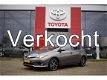 Toyota Auris - 1.8 Hybrid Dynamic 122pk Automaat | Stoelverwarming | Navigatie | Cruise control | Tr - 1 - Thumbnail