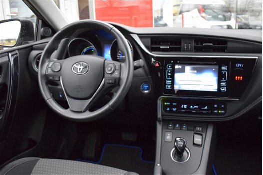 Toyota Auris - 1.8 Hybrid Dynamic 122pk Automaat | Stoelverwarming | Navigatie | Cruise control | Tr - 1