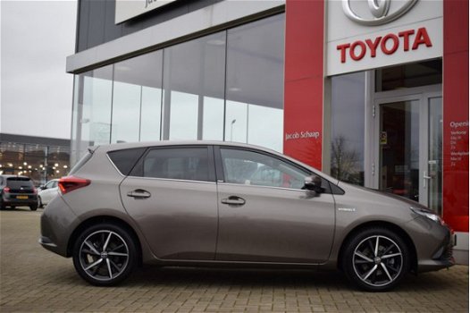 Toyota Auris - 1.8 Hybrid Dynamic 122pk Automaat | Stoelverwarming | Navigatie | Cruise control | Tr - 1