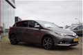 Toyota Auris - 1.8 Hybrid Dynamic 122pk Automaat | Stoelverwarming | Navigatie | Cruise control | Tr - 1 - Thumbnail