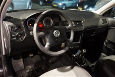 Volkswagen Golf - 1.6-16V Airco/Cruise/Nieuw Apk