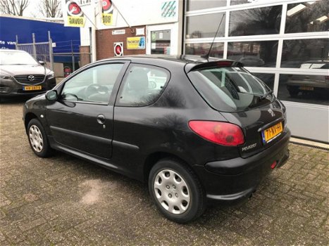 Peugeot 206 - 1.4-16V Gentry 13 mnd APK, Airco, Cruise, Elektr. pakket - 1