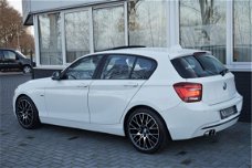 BMW 1-serie - 118i Sport Aut. Navi|Dak|Xenon|PDC Wit
