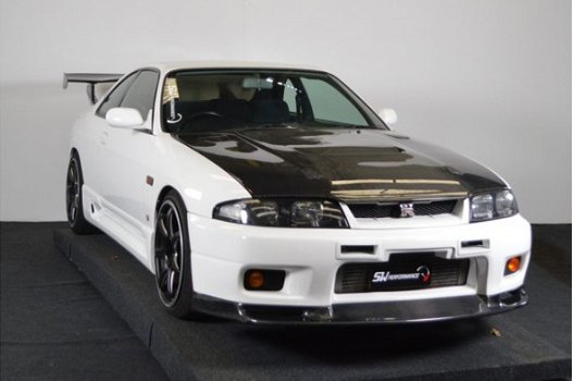 Nissan GT-R - skyline - 1