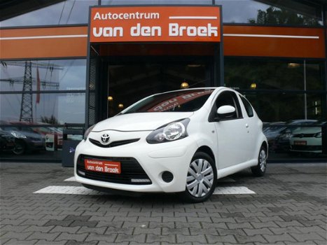 Toyota Aygo - 1.0 VVT-i Comfort Airco Led/Dag Rij Verlichting Elec Pakket Nieuwe Apk - 1