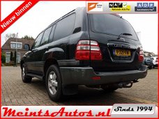 Toyota Land Cruiser 100 - 4.2 Executive HR Window Van