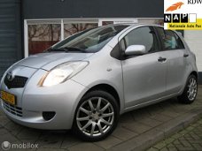 Toyota Yaris - 1.0 VVTi Idols 2EIG AIRCO/LEDER/N.A.P. KM-GARANTIE ✔️