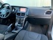Volvo V40 - 1.6 D2 115PK Kinetic Business/ NAV/TEL/CRUISE - 1 - Thumbnail