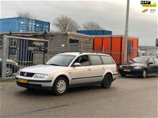 Volkswagen Passat Variant - 1.9 TDI Trendline