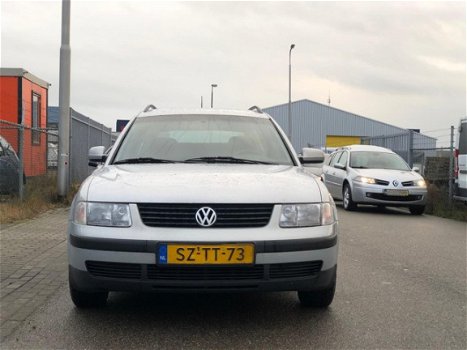 Volkswagen Passat Variant - 1.9 TDI Trendline - 1