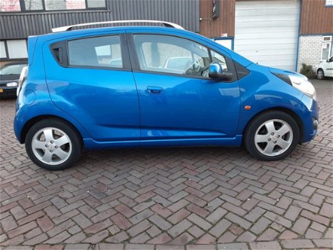 Chevrolet Spark - 1.2 16V LT | KLIMAAT CONTROLE | SPORTIEVE AUTO | LEUKE AUTO | - 1