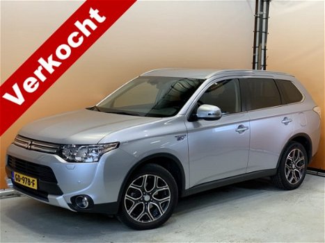 Mitsubishi Outlander - 2.0 PHEV Executive Edition X-Line Trekhaak Navi Half Leer Prijs EX. BTW - 1