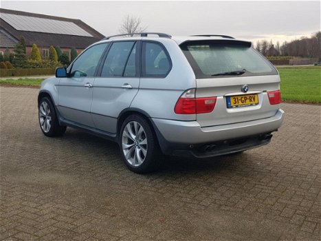 BMW X5 - 4.4i Executive - 1