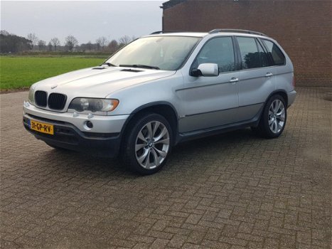 BMW X5 - 4.4i Executive - 1