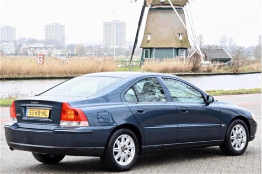 Volvo S60 - 2.4 Kinetic Dealer auto, Youngtimer - 1