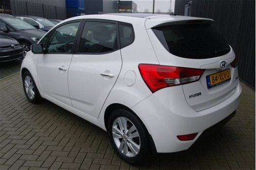 Hyundai ix20 - 1.6i i-Catcher Pan.dak| Navigatie | Leder bekleding | - 1