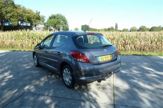 Peugeot 207 - XS 1.6 HDI 92PK - 1