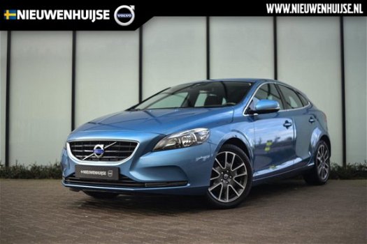 Volvo V40 - 1.6 T2 Momentum - 1