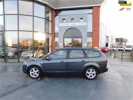 Ford Focus Wagon - 1.6-16V Futura CRUISE CONTROL LMV - 1