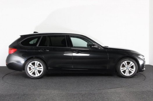 BMW 3-serie Touring - 320i Executive Sport - 1